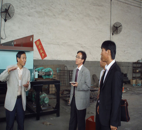 韓國(guó)友人在我廠(chǎng) 韓國(guó)友人在我廠(chǎng)